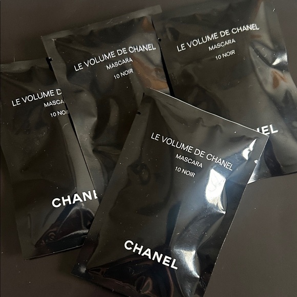 CHANEL Le Volume Mascara in Noir Set Of 4 - Picture 1 of 3